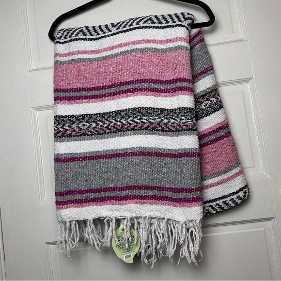 NWT Earth Ragz Southwestern Mexican Striped Falsa Throw Blanket Pink Tones - Picture 6 of 17